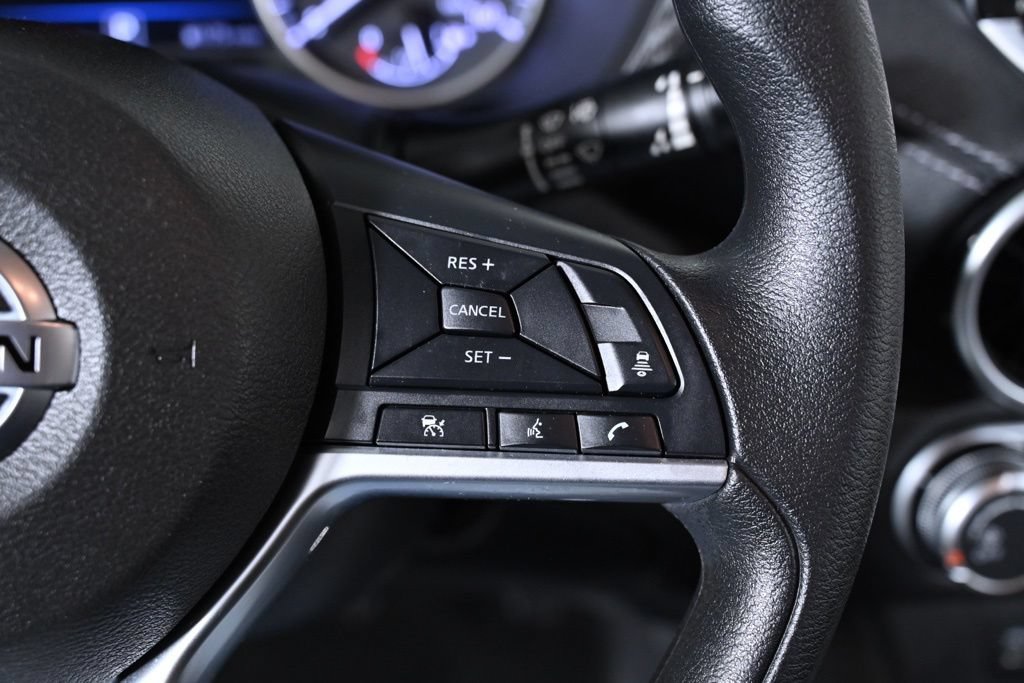 Certified 2023 Nissan Sentra SV FWD image 13