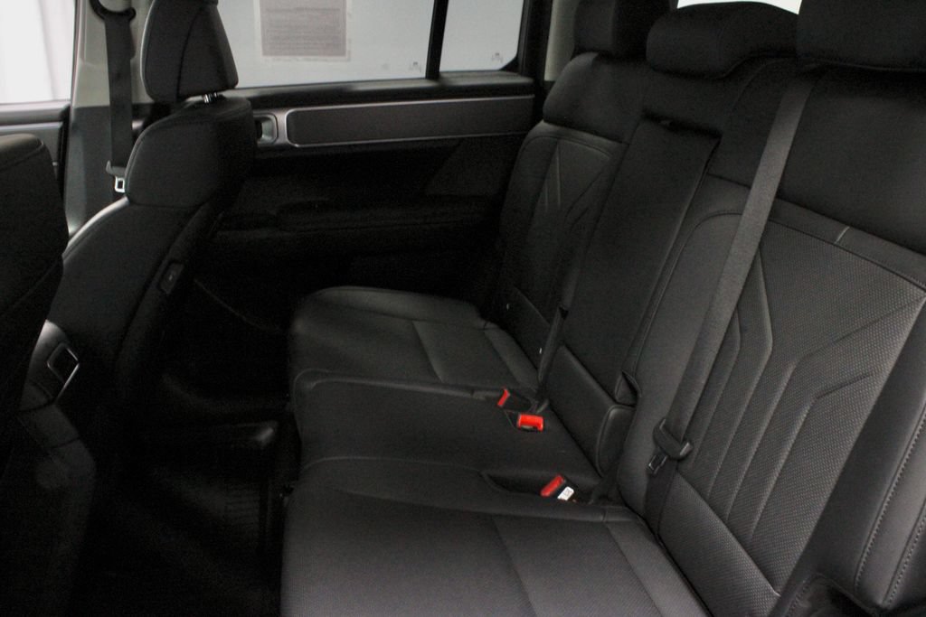 Used 2025 Hyundai Santa Fe SEL FWD image 21