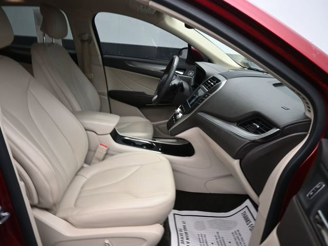 Used 2017 Lincoln MKC Premiere image 9