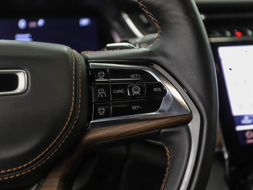 Used 2022 Jeep Grand Cherokee Summit w/ Adv Protech Group IV image 13