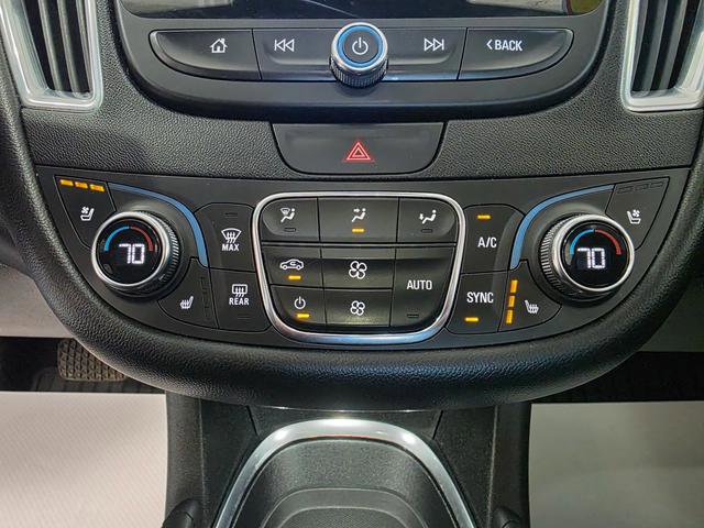 Used 2021 Chevrolet Malibu Premier FWD image 19