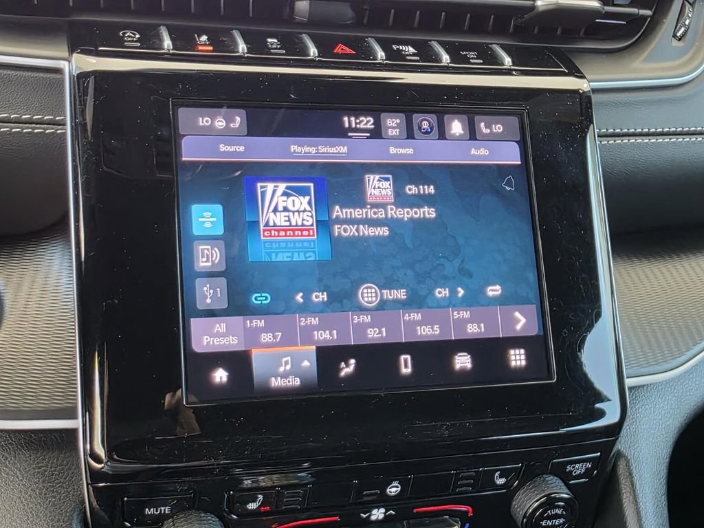 Used 2025 Jeep Grand Cherokee Altitude image 21