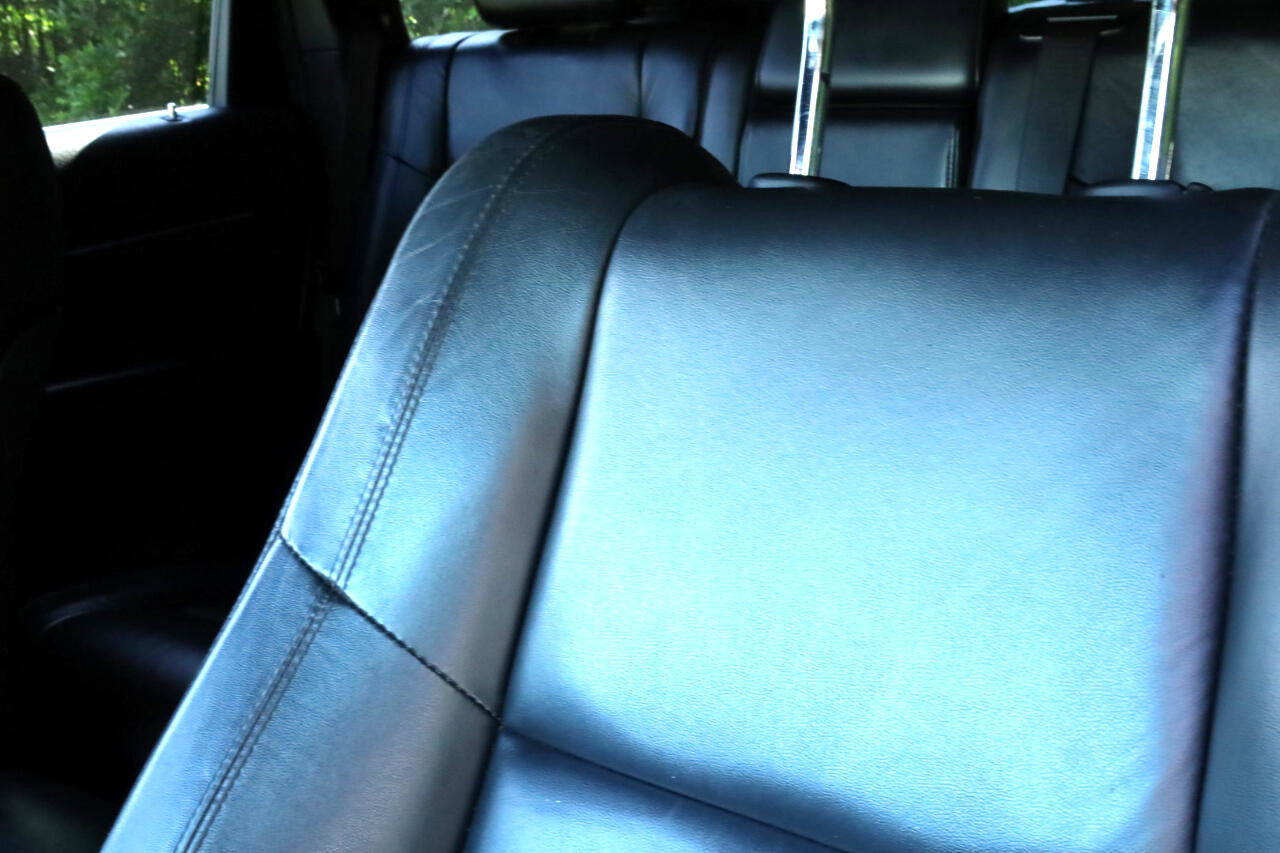 Used 2021 Jeep Grand Cherokee Limited image 27