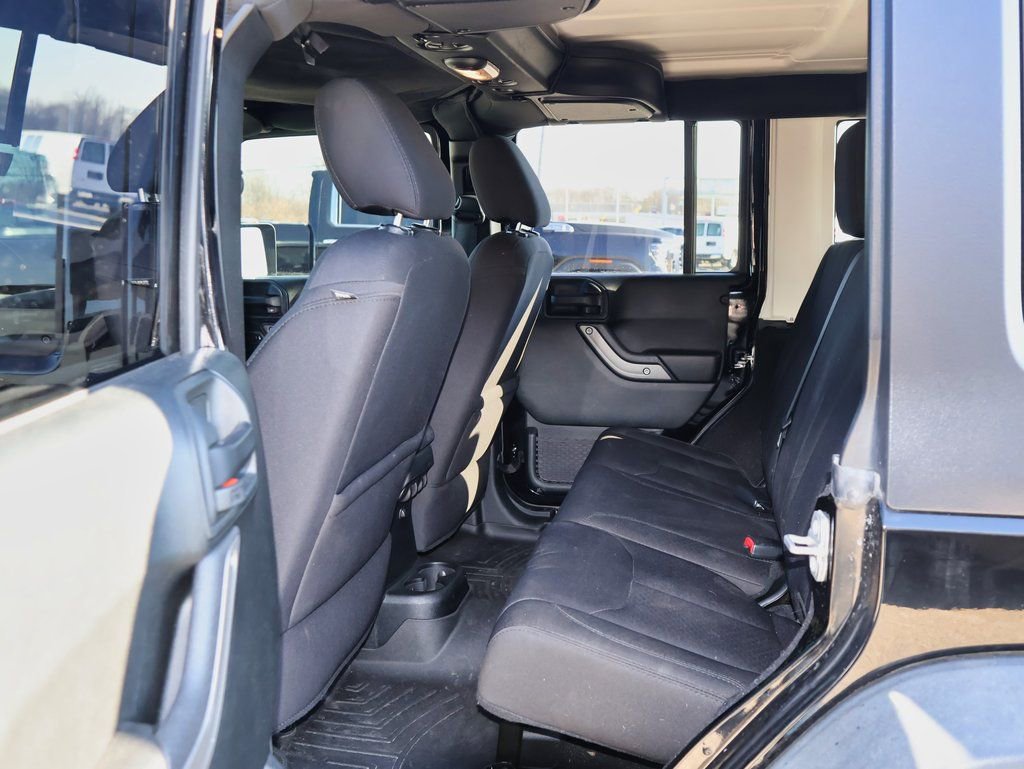 Used 2018 Jeep Wrangler Unlimited Sport S image 10