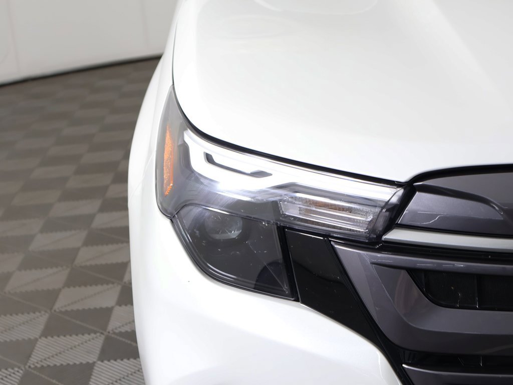 Used 2025 Subaru Forester Premium image 13