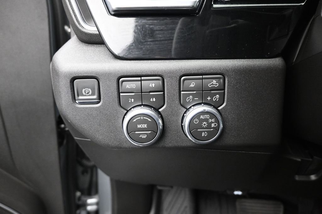 Used 2026 GMC Sierra 1500 Elevation w/ Elevation Premium Package AWD/4WD image 13
