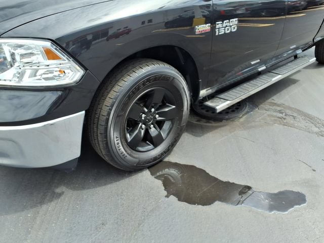 Used 2017 RAM 1500 Classic SLT RWD image 4