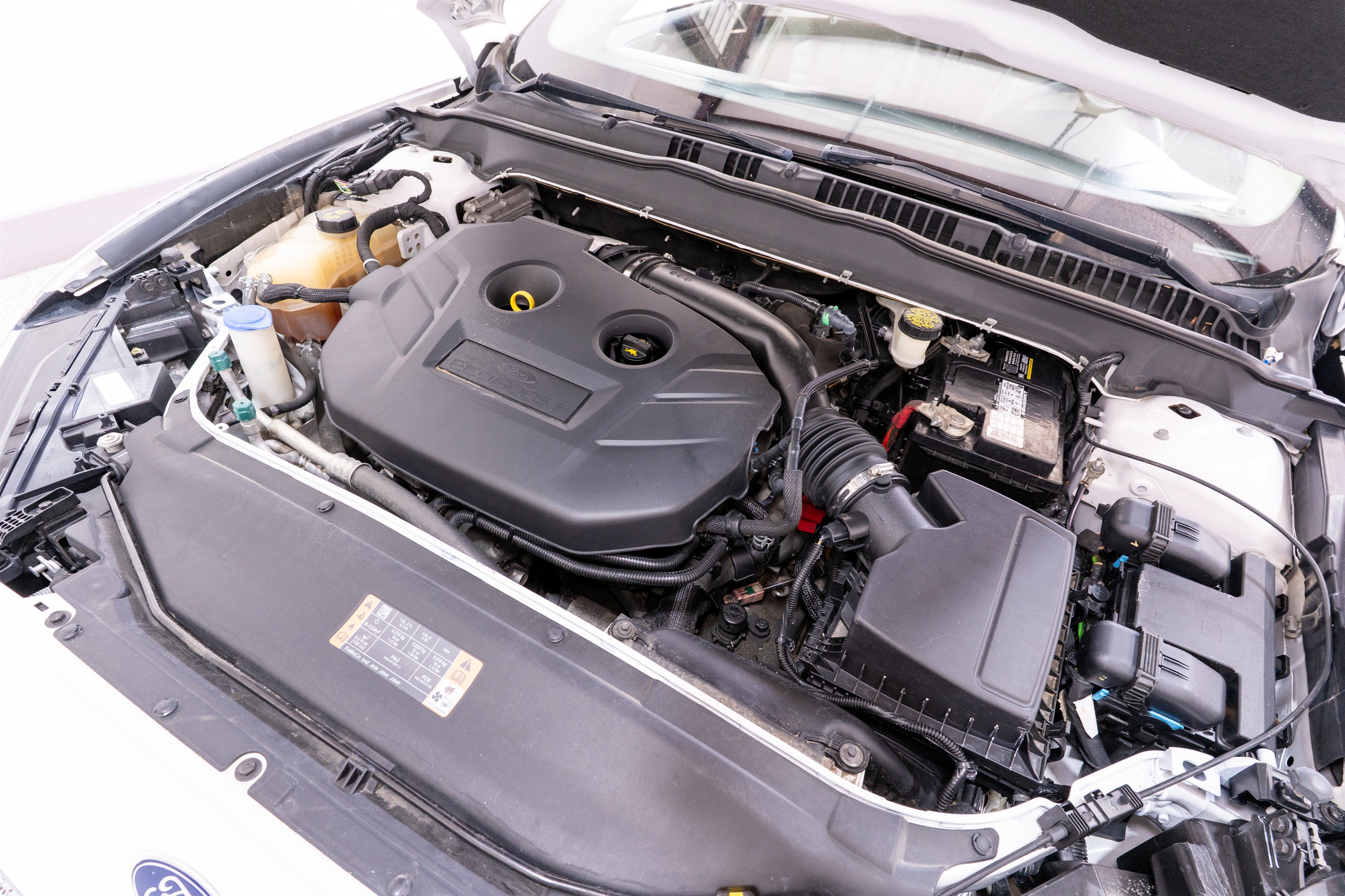 Used 2017 Ford Fusion SE image 29