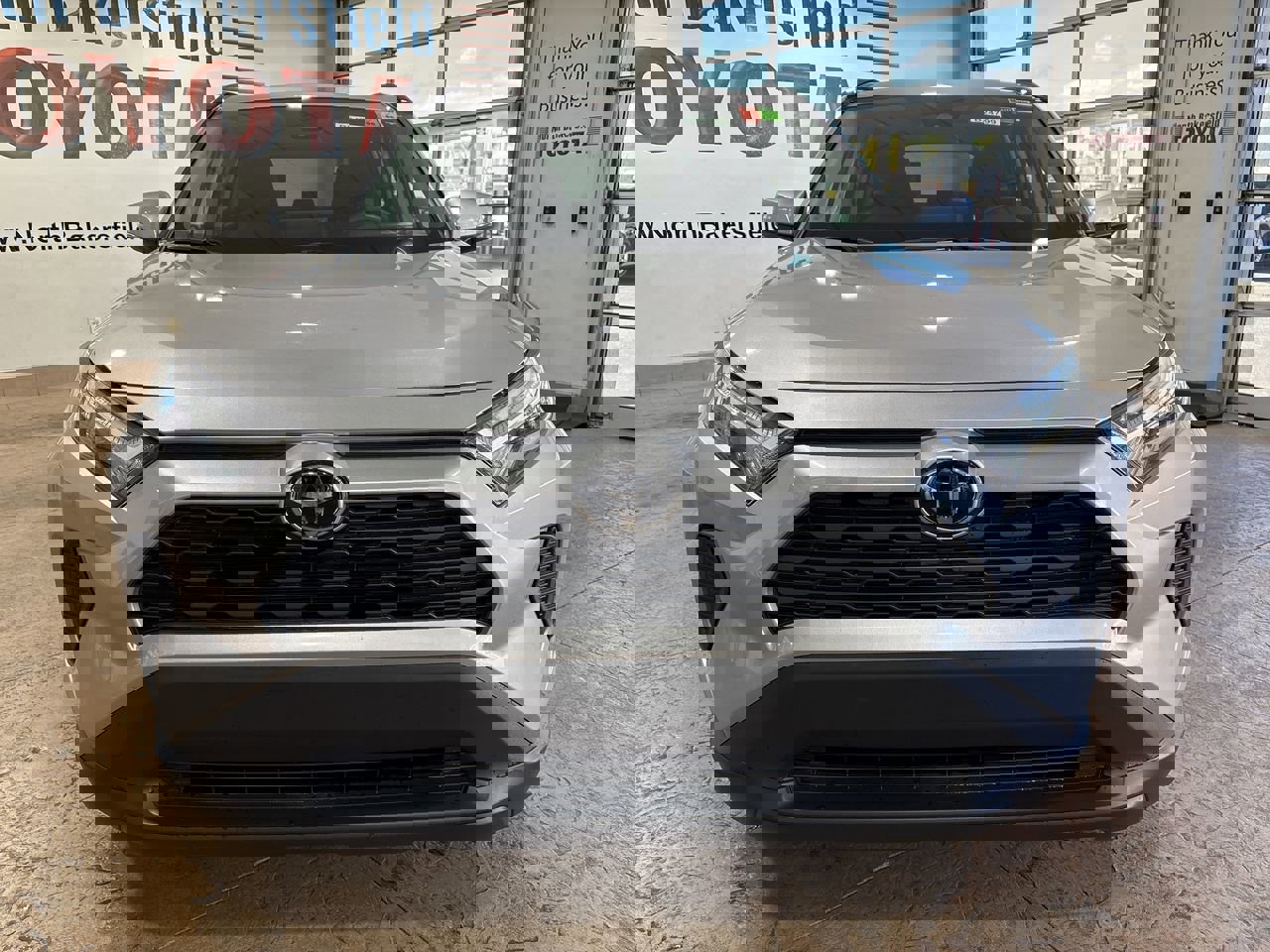 Certified 2025 Toyota RAV4 XLE image 5