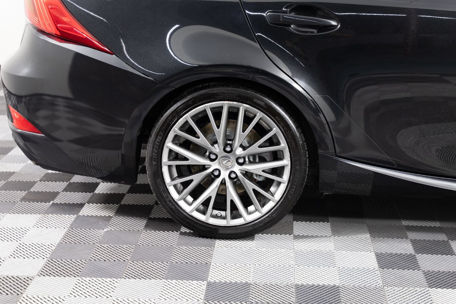 Used 2017 Lexus IS 200t RWD image 38