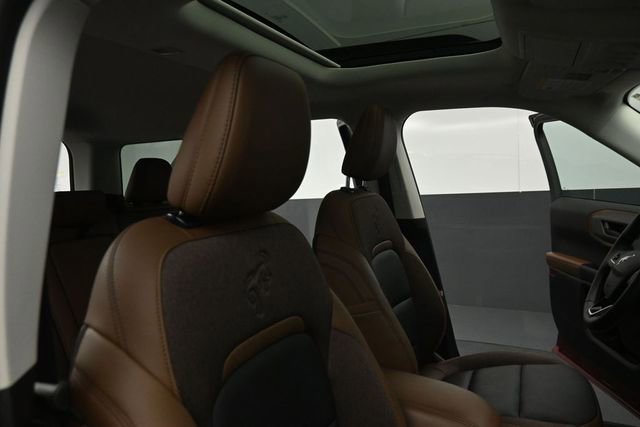 Certified 2025 Ford Bronco Sport Outer Banks w/ Outer Banks Tech Package+ AWD/4WD image 32