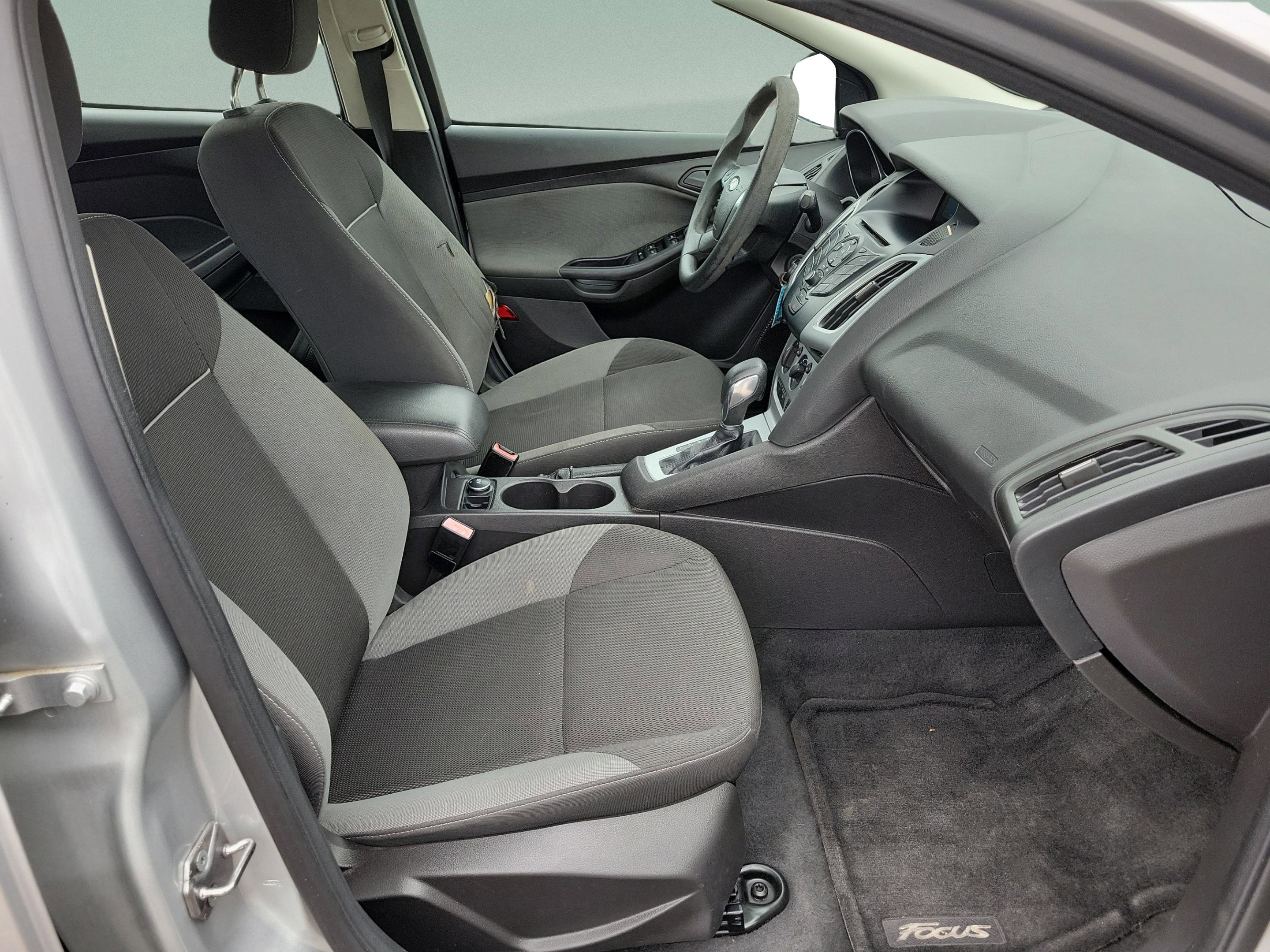 Used 2012 Ford Focus SE FWD image 17