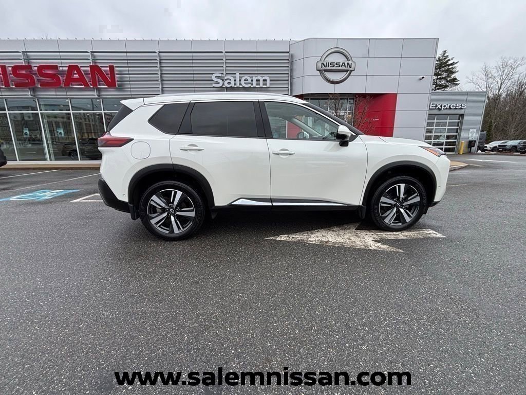 Certified 2023 Nissan Rogue SL w/ SL Premium Package image 18
