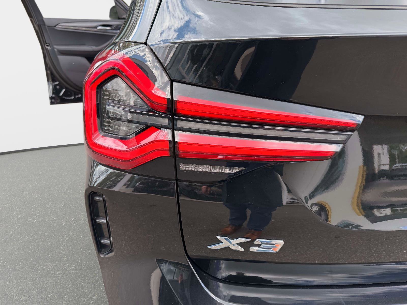 Used 2023 BMW X3 sDrive30i w/ M Sport Package image 21