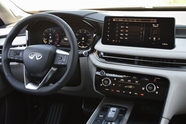New 2026 INFINITI QX60 Luxe w/ Cargo Package image 2