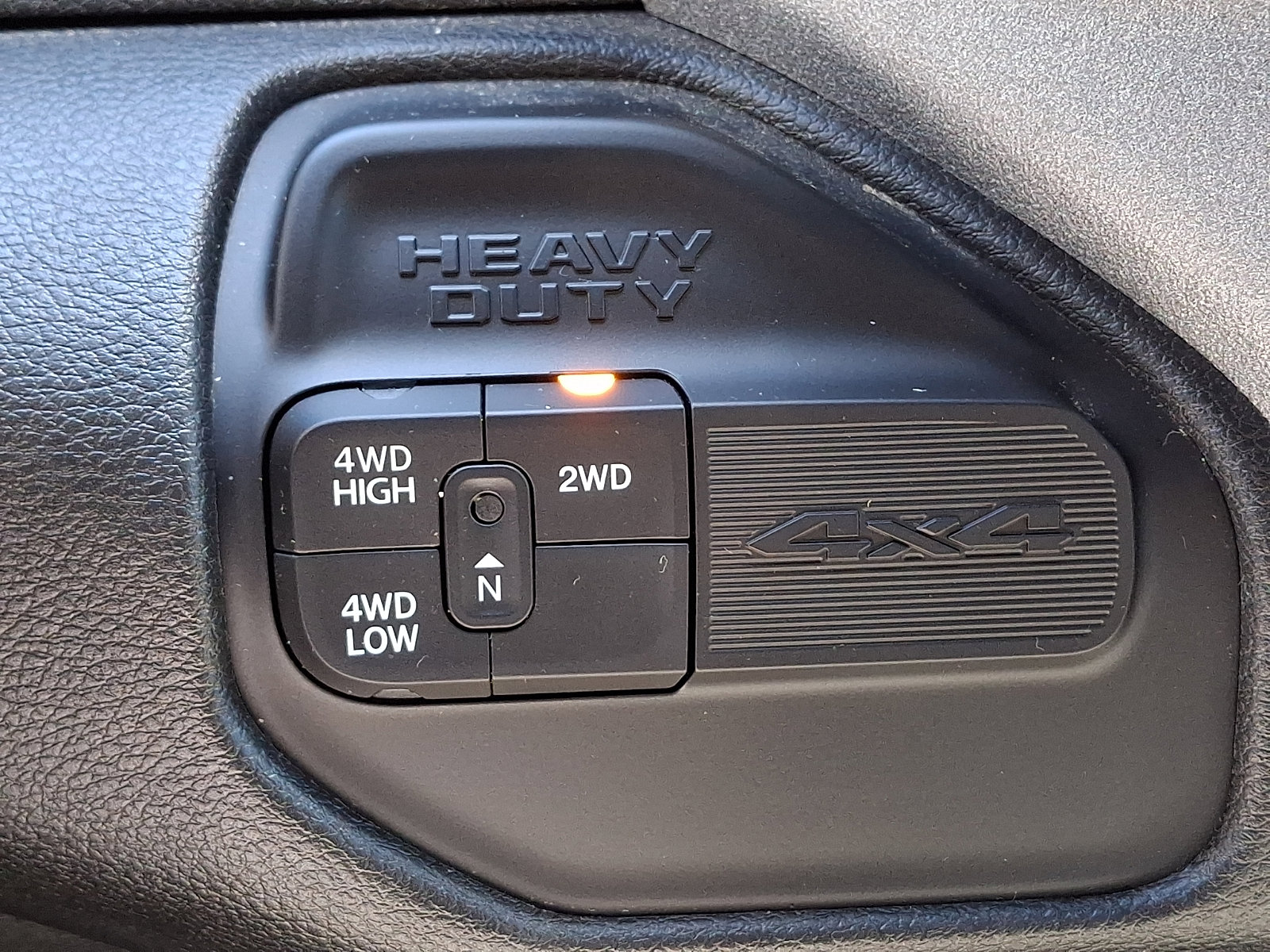 Used 2024 RAM 3500 Tradesman w/ Chrome Appearance Group AWD/4WD image 22