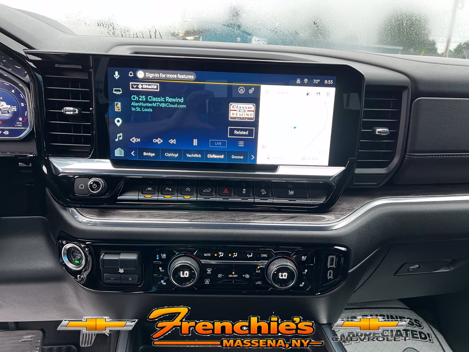 Used 2024 Chevrolet Silverado 1500 LTZ w/ LTZ Premium Package AWD/4WD image 17