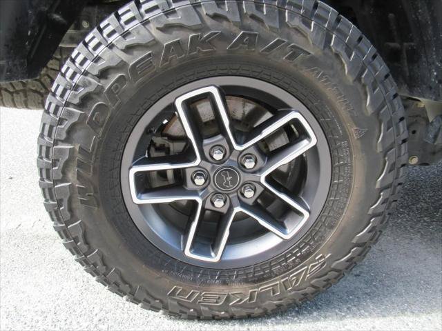 Certified 2024 Jeep Gladiator Mojave w/ Safety Group AWD/4WD image 8