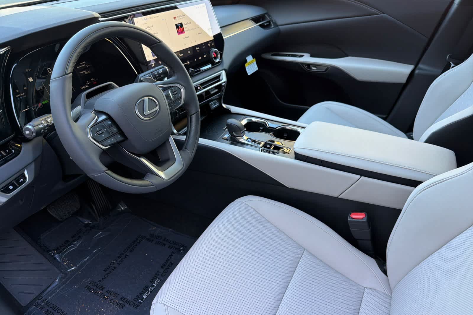 New 2026 Lexus RX 350h AWD/4WD image 11
