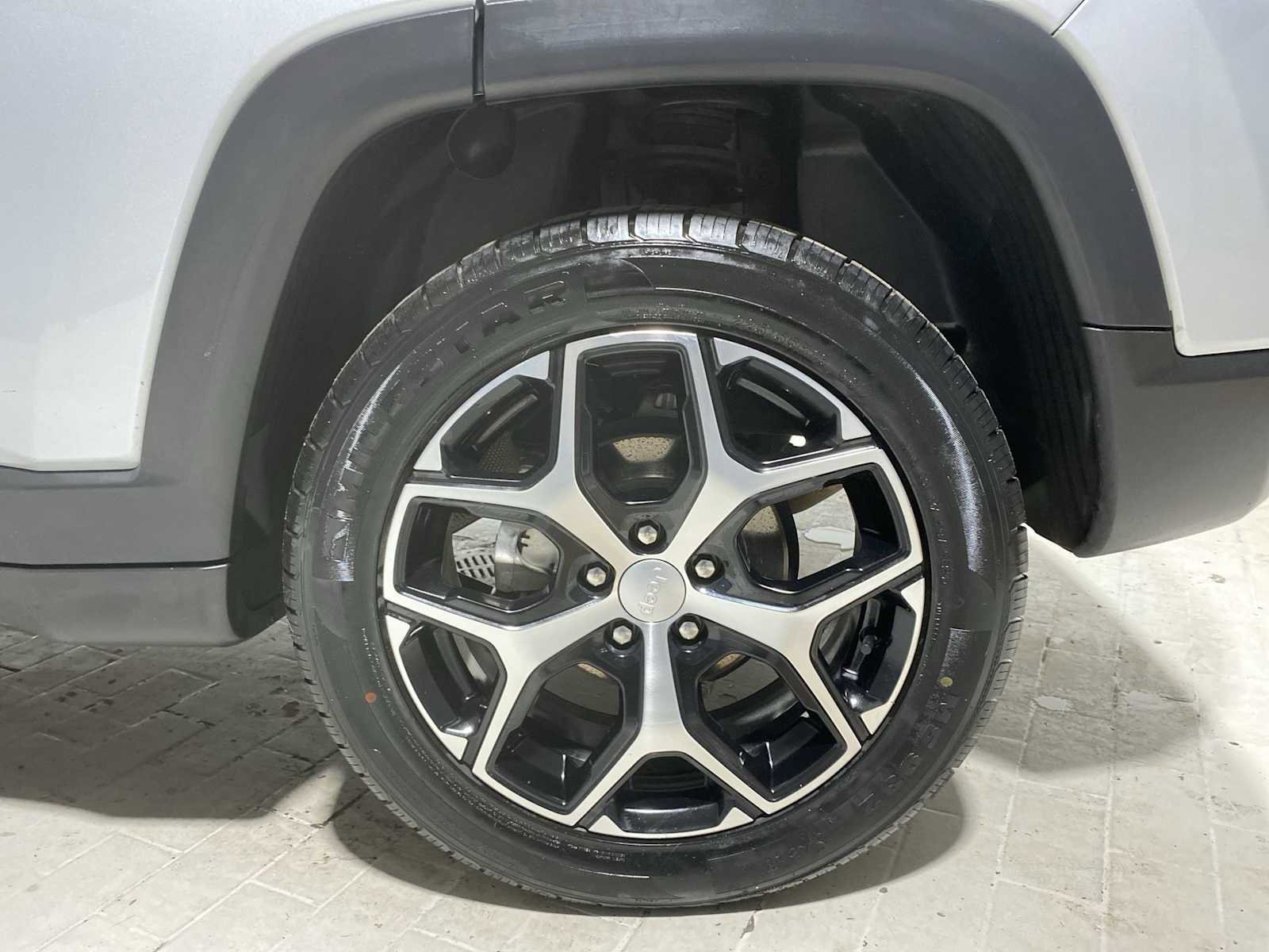 Used 2024 Jeep Compass Limited AWD/4WD image 8