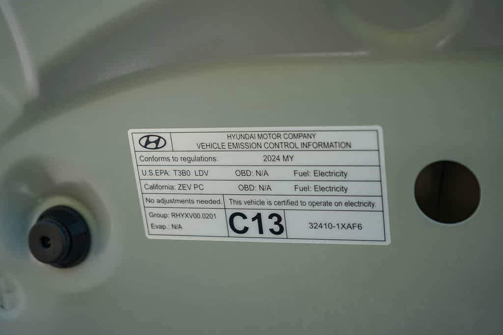 Certified 2024 Hyundai Ioniq 6 SEL RWD image 27