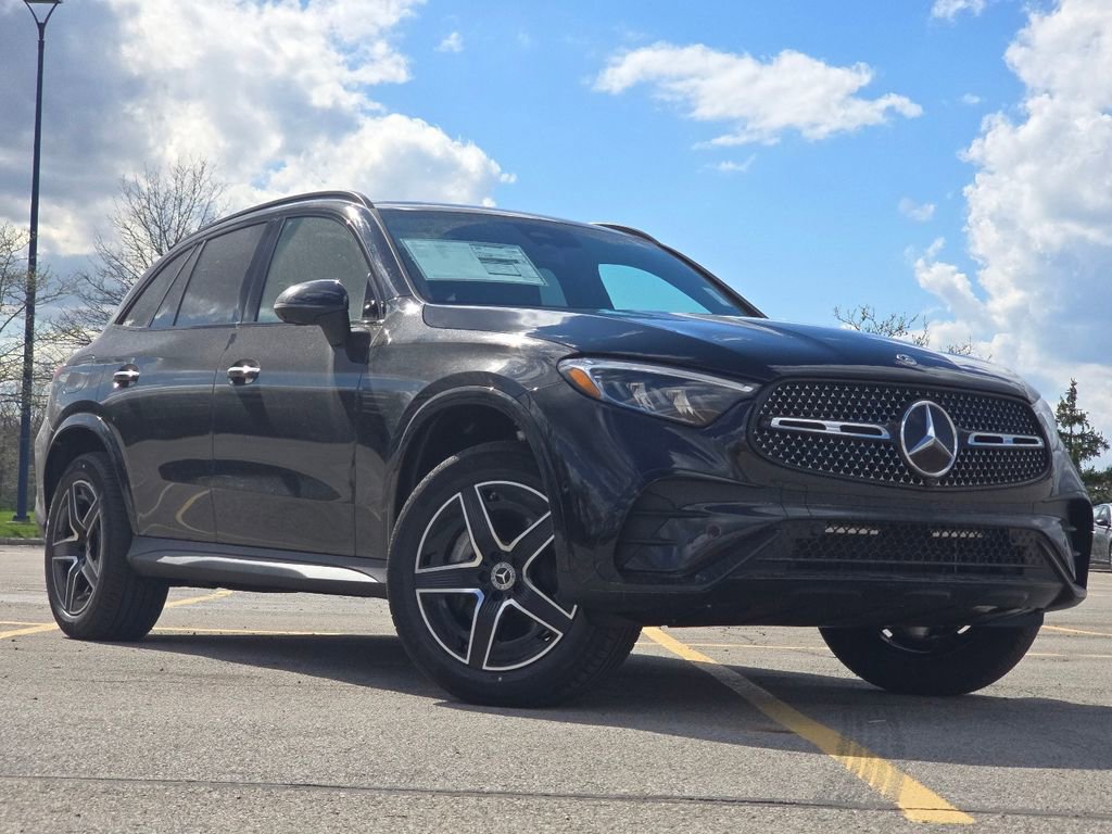 New 2026 Mercedes-Benz GLC 300 4MATIC image 2