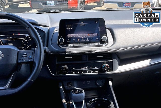 Used 2025 Nissan Rogue SV AWD/4WD image 6