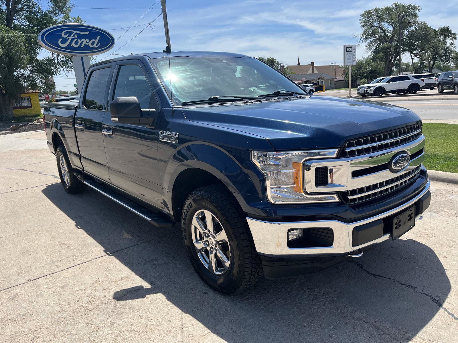 Used 2020 Ford F150 XLT w/ Equipment Group 302A Luxury AWD/4WD image 4