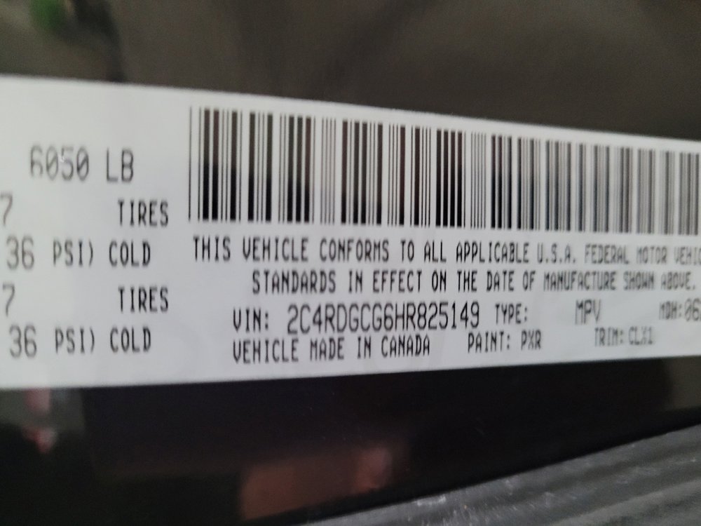 Used 2017 Dodge Grand Caravan SXT image 33