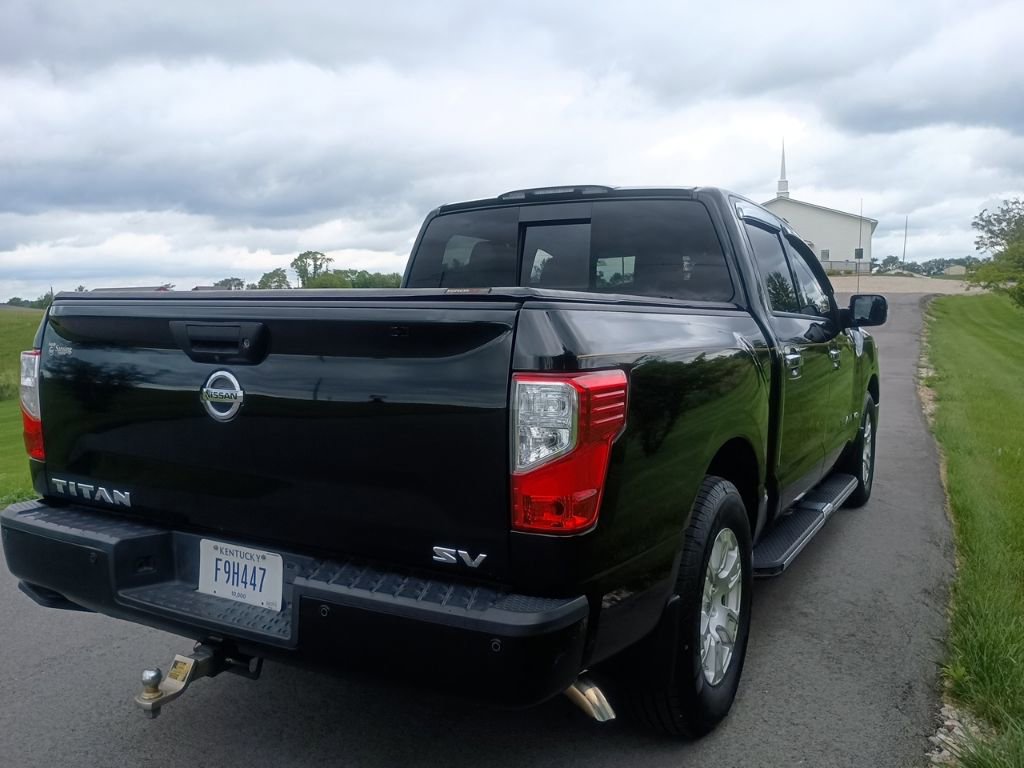 Used 2019 Nissan Titan SV w/ SV Convenience Package RWD image 6