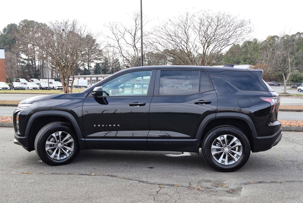 Used 2025 Chevrolet Equinox LT image 4