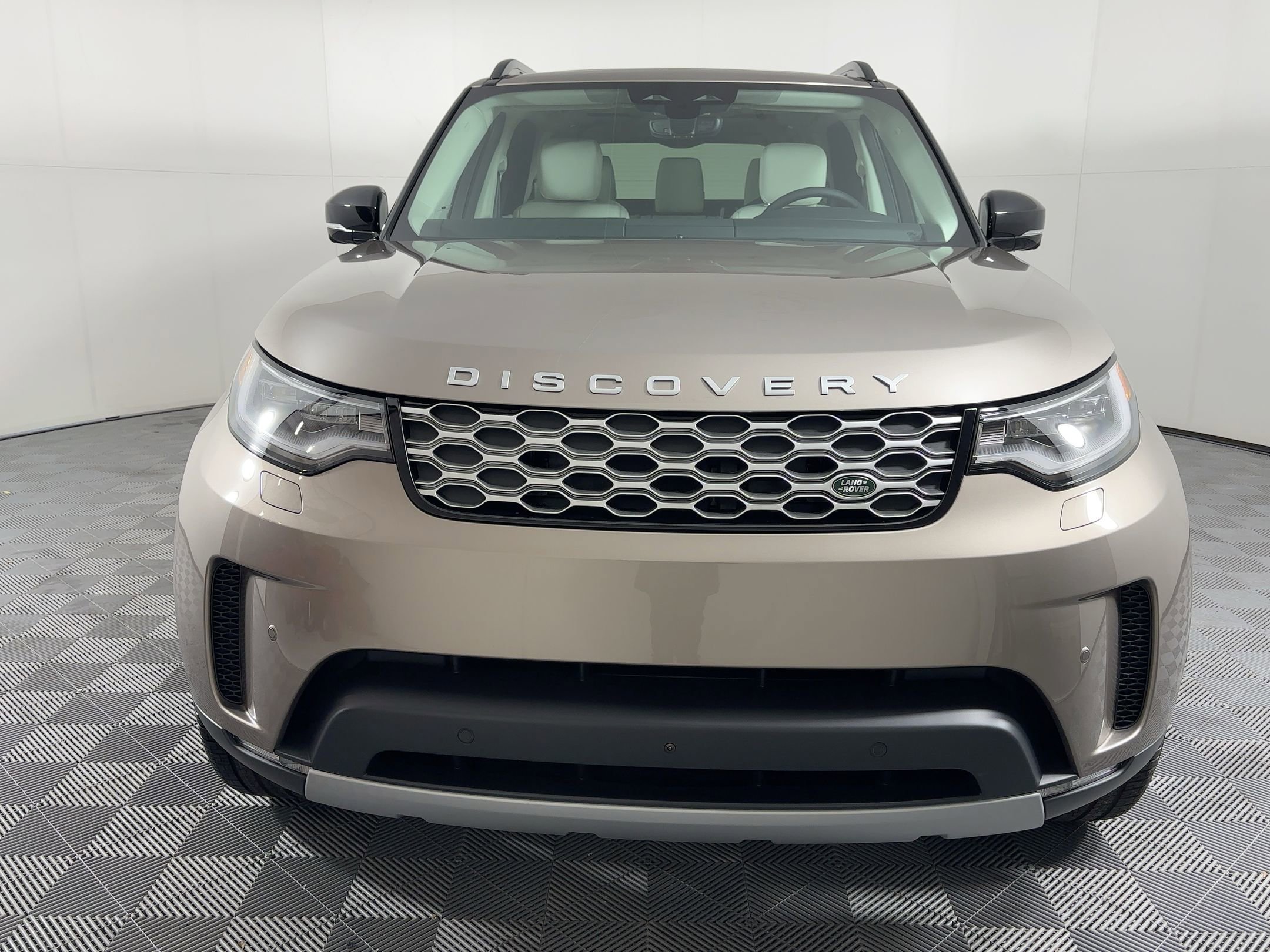 New 2026 Land Rover Discovery S AWD/4WD image 7