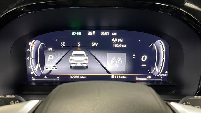 Used 2023 INFINITI QX60 Luxe AWD/4WD image 17