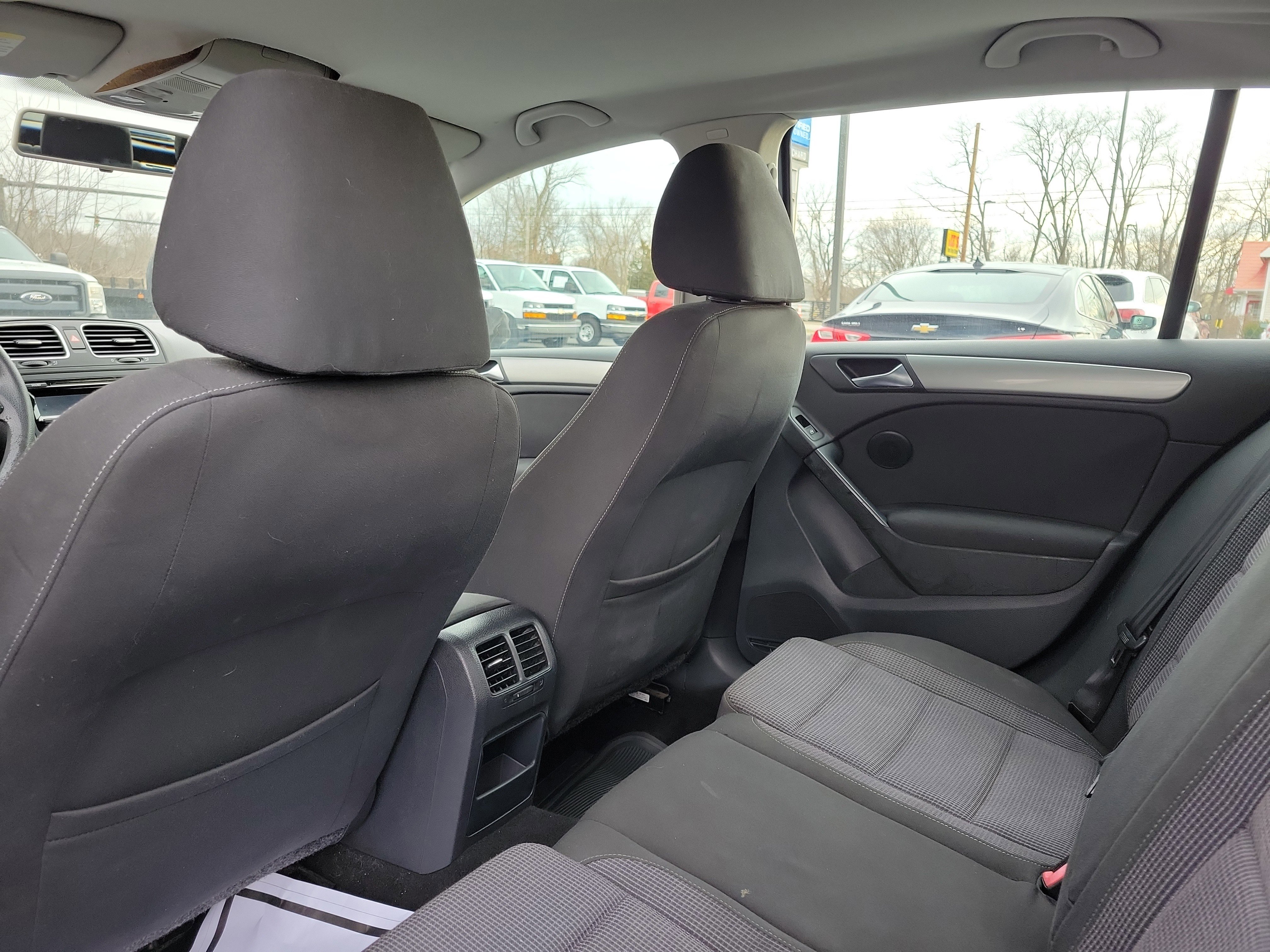 Used 2013 Volkswagen Golf 2.5L image 14