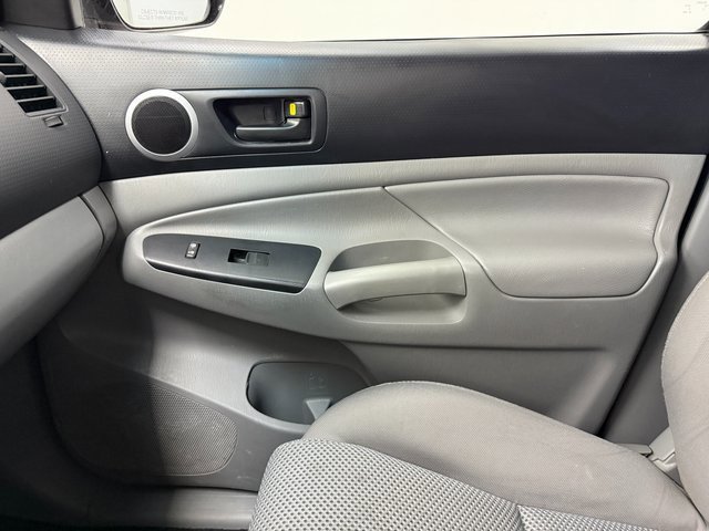 Used 2014 Toyota Tacoma PreRunner w/ TRD Sport Package image 23