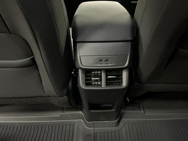 New 2026 Chevrolet Equinox LT w/ Midnight Edition AWD/4WD image 23