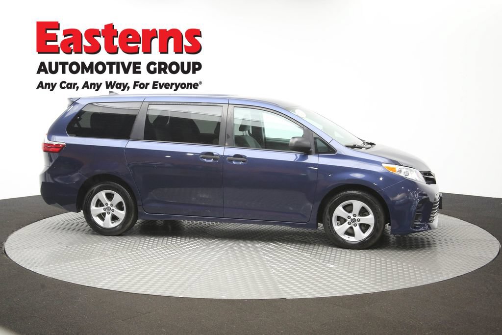 Used 2020 Toyota Sienna L FWD image 47