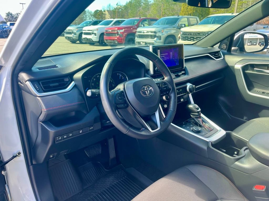 Used 2024 Toyota RAV4 SE w/ Weather & Moonroof Package image 12