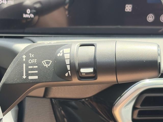 New 2026 Nissan Sentra SR w/ Floor Mat Package FWD image 23