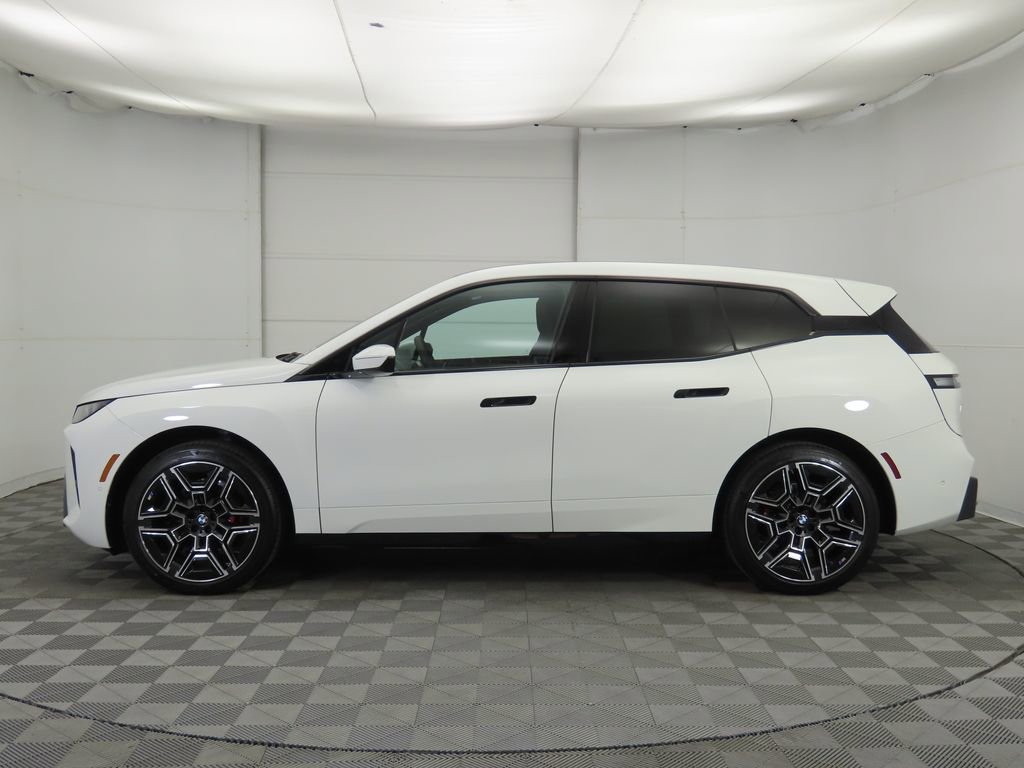 Used 2026 BMW iX xDrive45 w/ M Sport Package AWD/4WD image 8
