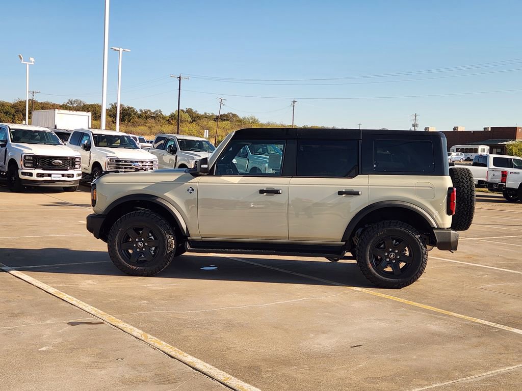 New 2025 Ford Bronco Outer Banks image 3