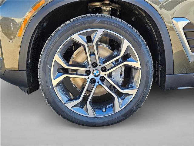 Used 2026 BMW X5 sDrive40i w/ Climate Comfort Package RWD image 9