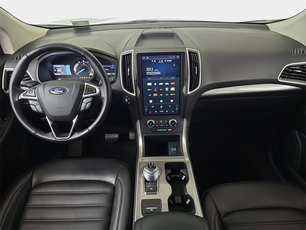 Used 2024 Ford Edge SEL image 13