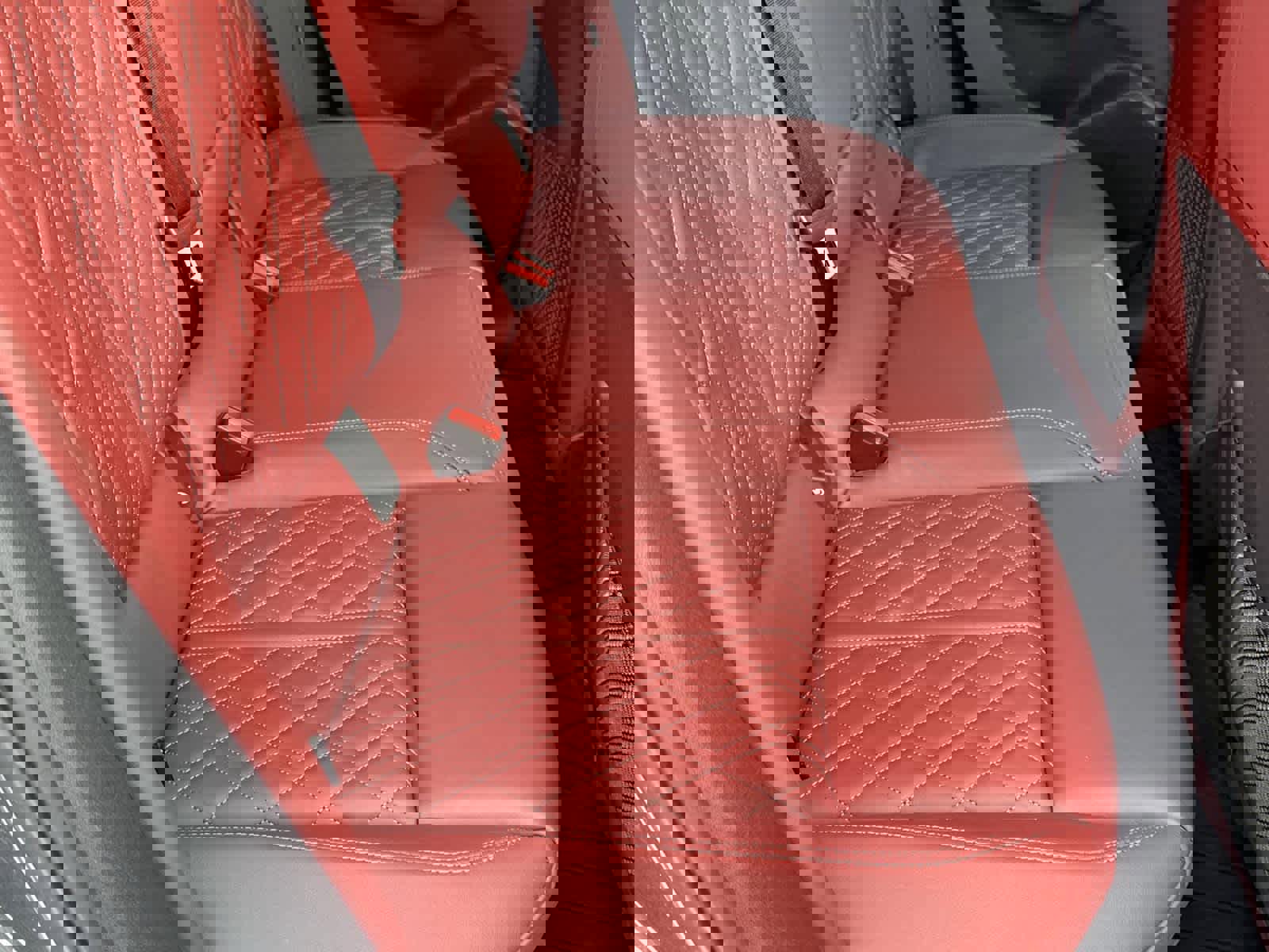 Used 2025 Audi SQ6 e-tron Premium Plus w/ Premium Plus image 15