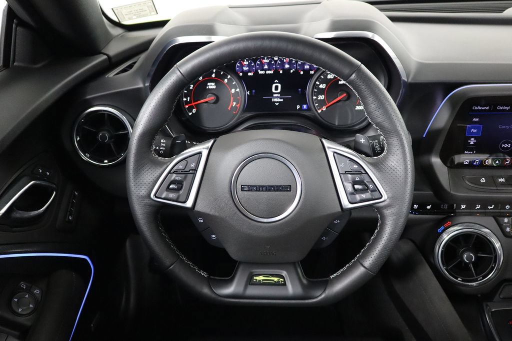 Used 2020 Chevrolet Camaro SS RWD image 7