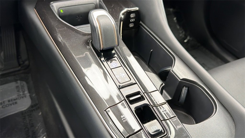 Certified 2024 Toyota Crown Limited image 33