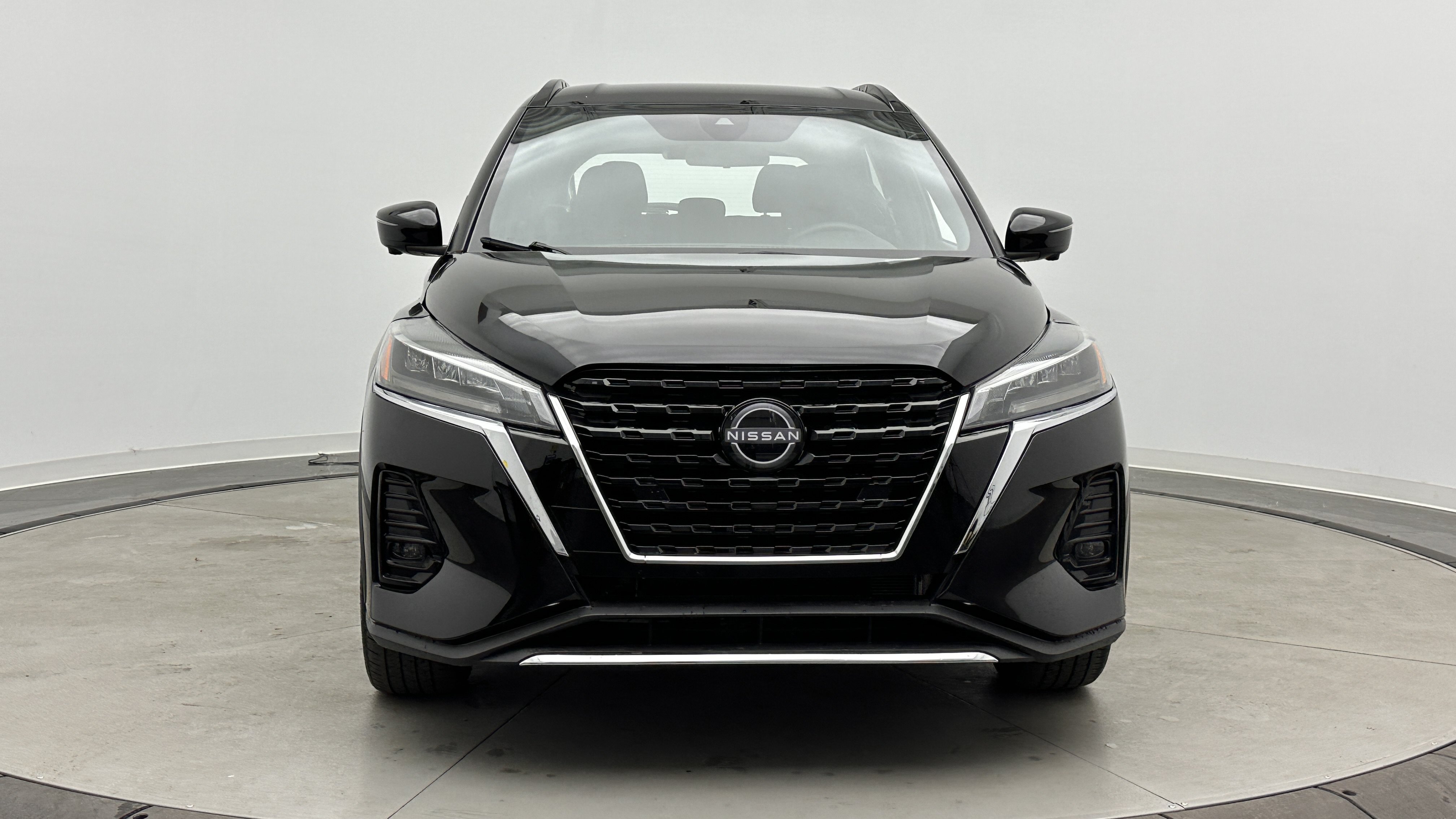 Used 2024 Nissan Kicks SR FWD video 2