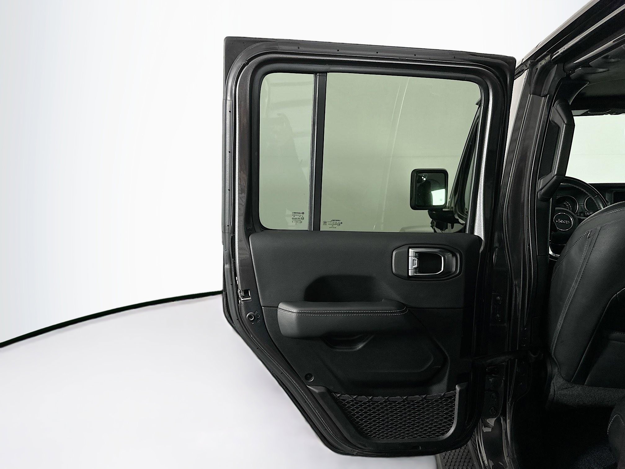 Used 2022 Jeep Wrangler Sahara image 26