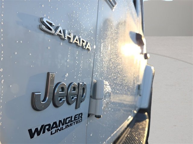 Used 2019 Jeep Wrangler Unlimited Sahara image 18