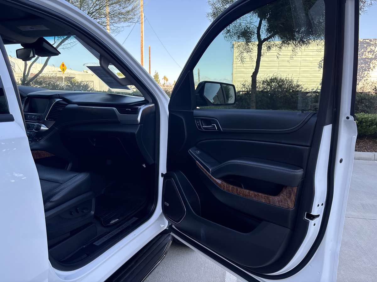 Used 2020 Chevrolet Tahoe Premier w/ RST 6.2L Performance Edition image 18